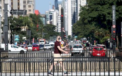 Em novo boletim, ministério confirma 107,7 mil infectados por covid-19