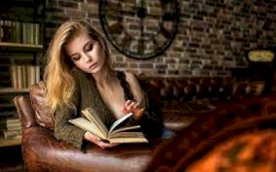 Universitária paga mensalidade estudantil com a ajuda de Sugar daddies
