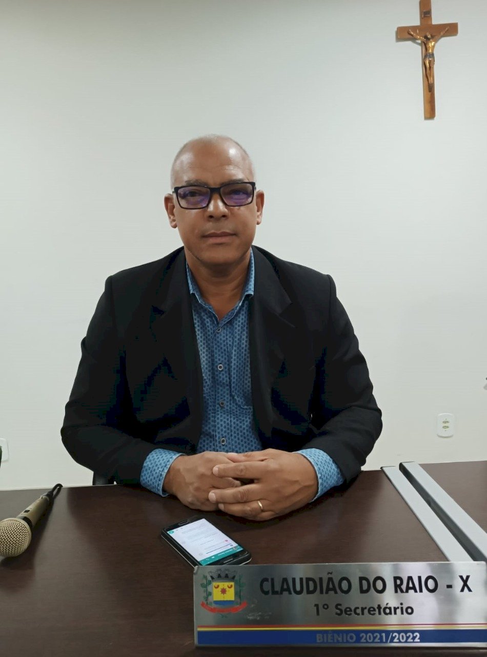 Claudião do Raio-X cobrou Operação Tapa-Buracos e investimentos de drenagem e asfalto para Amandina