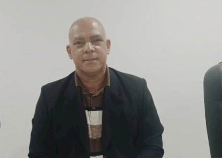 CLAUDIÃO DO RAIO-X SOLICITOU A CONSTRUÇÃO DE 50 UNIDADES HABITACIONAIS EM AMANDINA