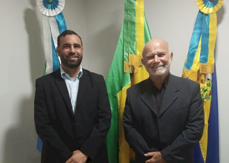 DEMA E ALESSANDRO REQUISITARAM PRAZO MAIOR PARA COMERCIANTES PAGAREM ALVARÁ MUNICIPAL