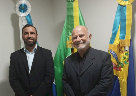 A PEDIDO DOS VEREADORES DEMA E ALESSANDRO, PRAZO DE VENCIMENTO DOS ALVARÁS É PRORROGADO PELA PREFEITURA.
