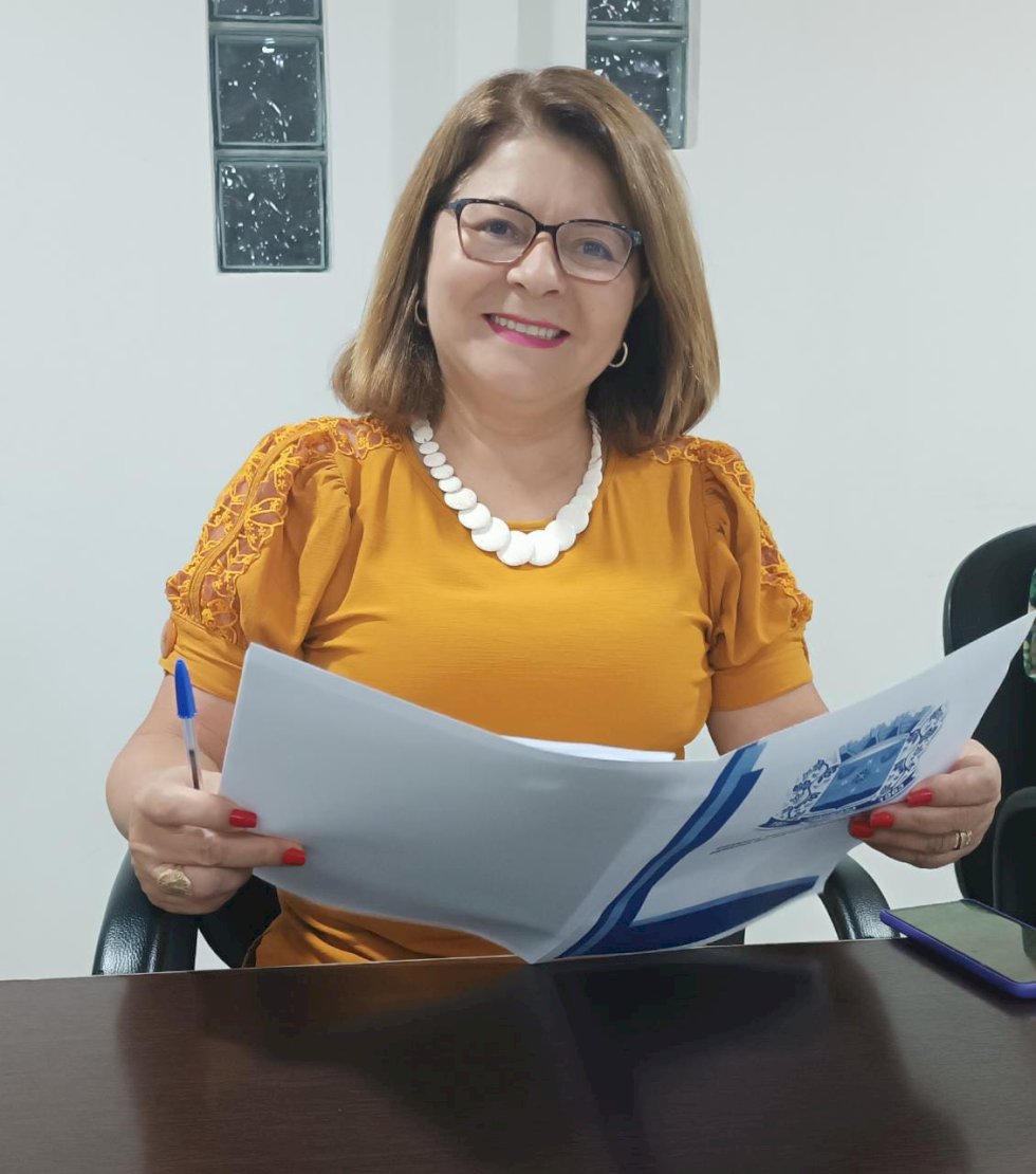 IVONETE REIVINDICA INSTALAÇÃO DA DELEGACIA DA MULHER, PSICÓLOGOS PARA ATENDER ALUNOS E AULAS DE GINÁSTICA NAS GLEBAS