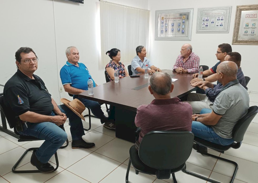 REPRESENTANTES DO HOSPITAL DO AMOR VISITAM A CÂMARA MUNICIPAL.