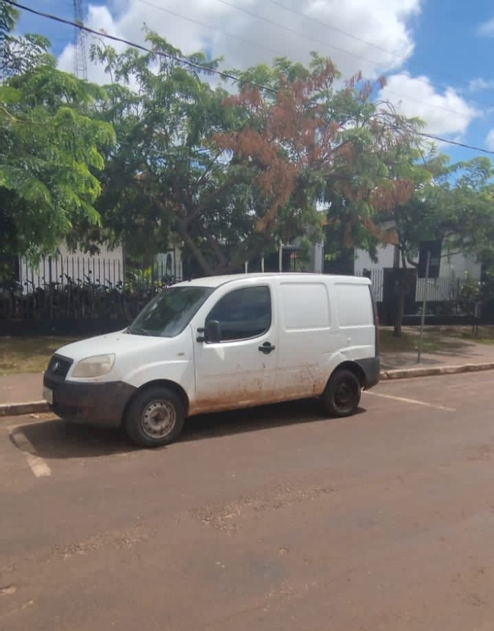 Ivinhema -Policia Civil recupera  veiculo Doblo furtado e prende autor de 37 anos.