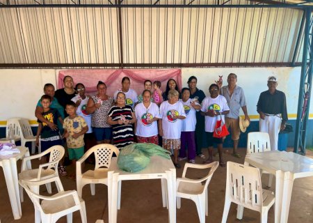 Primeira dama de Ivinhema Samara ferro visitou SCFVs do município.