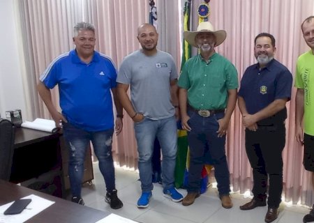 Equipe da fundesporte visitam Ivinhema para tratar festival de praia
