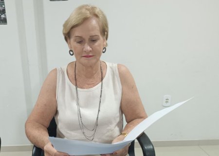 VEREADORA DENIR INDICOU A CRIAÇÃO DE LOCAL ESPECÍFICO PARA DESTINAÇÃO DE ANIMAIS MORTOS E PEDIU 20 COMPUTADORES PARA ESCOLA AGRÍCOLA