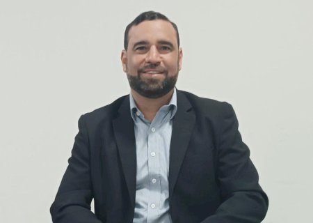 VEREADOR ALESSANDRO REQUER DOCUMENTOS, INFORMAÇÕES E VALORES SOBRE AS OBRAS DAS AVENIDAS PANAMÁ E HONDURAS.