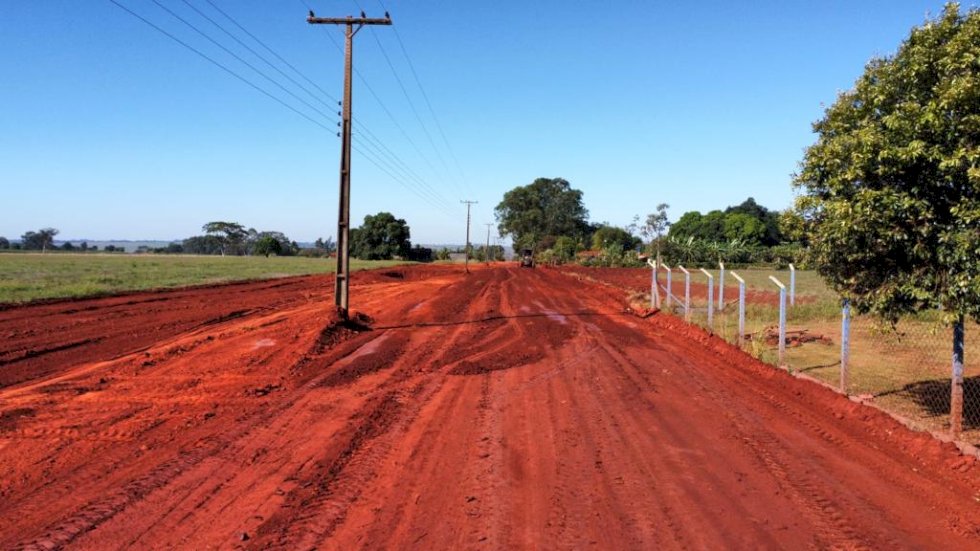 Estrada de acesso ao Núcleo Lidia em Ivinhema está sendo levantada