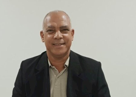 VEREADOR CLAUDIÃO PLEITEIA A INSTALAÇÃO DE LIXEIRAS NA CASA DA CULTURA DO DISTRITO DE AMANDINA