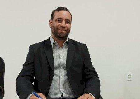 ALESSANDRO PETSHOP PLEITEIA A DESTINAÇÃO DE ÔNIBUS ESCOLARES PARA O MUNICÍPIO