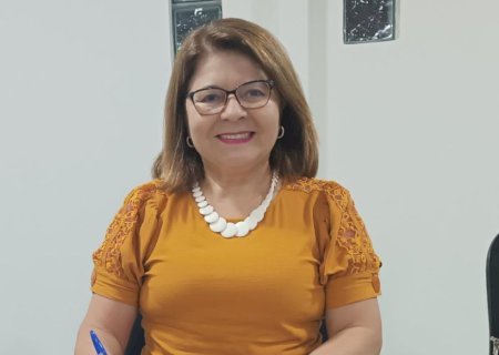 VEREADORA IVONETE DESEJA INSTALAÇÃO DE PARQUINHO INFANTIL NA VILA CRISTINA E PLANO DE SAÚDE PARA FUNCIONÁRIOS PÚBLICOS
