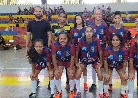 Seleção de Ivinhema futsal 15 a 17 anos participa dos jogos escolares da Juventude.
