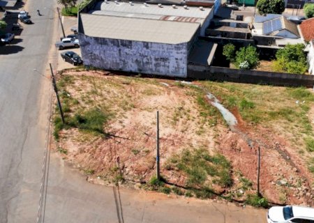 Prazo para donos de terrenos construírem calçadas terminam dia 30 de maio