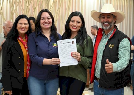 Prefeitura de Ivinhema deu posse para 20 novos concursados.