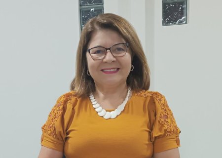 IVONETE QUER ASFALTO LIGANDO À VILA CRISTINA, RECURSOS PARA POÇOS ARTESIANOS DE GLEBAS, E PSICÓLOGO E ASSISTENTE SOCIAL PARA ATENDER NA REDE DE ENSINO