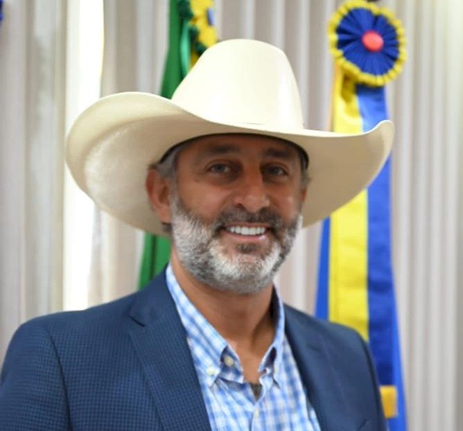 Prefeito de Ivinhema se reuniu na capital com prefeitos e presidente da Assomasul