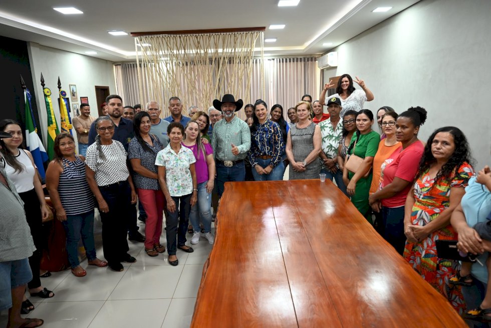 Município de Ivinhema cumpre lei do Reurb e entrega mais uma serie de escrituras