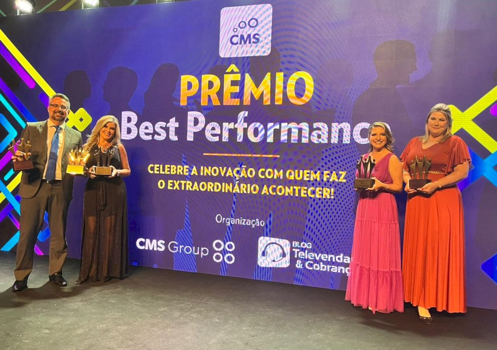 Sicredi recebe prêmios por transformações no atendimento aos associados e colaboradores