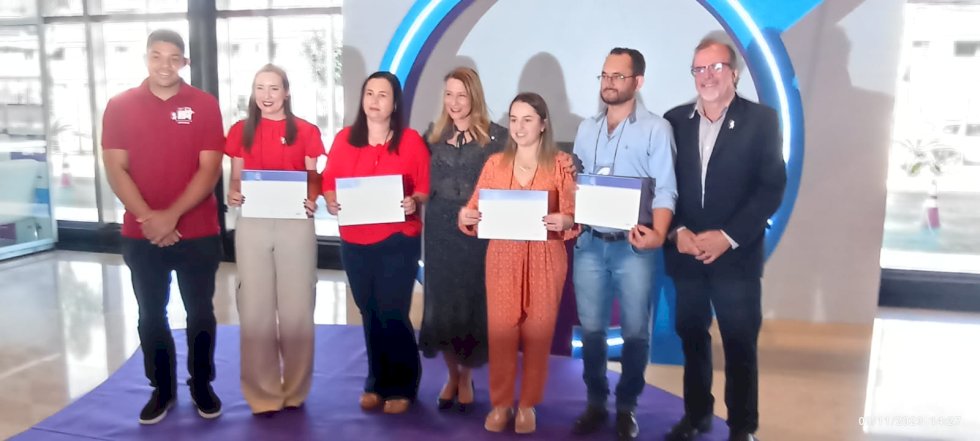 Município de Ivinhema recebeu certificado em Brasília por bom desempenho em vigilância sanitária