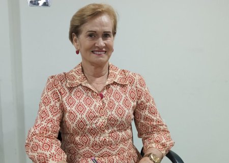 PROF. DENIR PEDIU CASA DE APOIO EM DOURADOS E SUBSTITUIÇÃO DE LÂMPADAS COMUNS POR LÂMPADAS DE LED DA RUA MARTINS LEVI