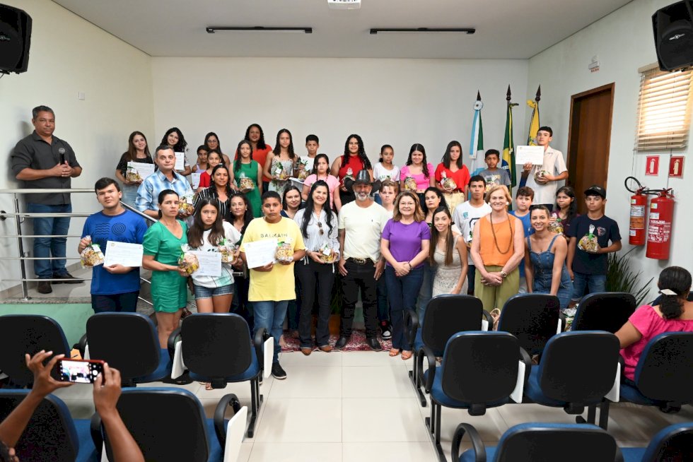 Município de Ivinhema realizou formatura dos tele centros