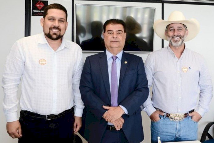 Prefeito de Ivinhema anuncia construção de 134 moradias