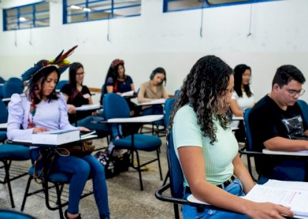 Começa hoje prazo de inscrições para programa do Governo de MS que paga salário mínimo para estudantes