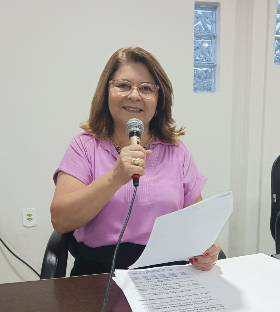Vereadora Ivonete deseja o retorno das cirurgias eletivas com Dr. Denilton e instalação de lâmpadas de LED na Vila Cristina