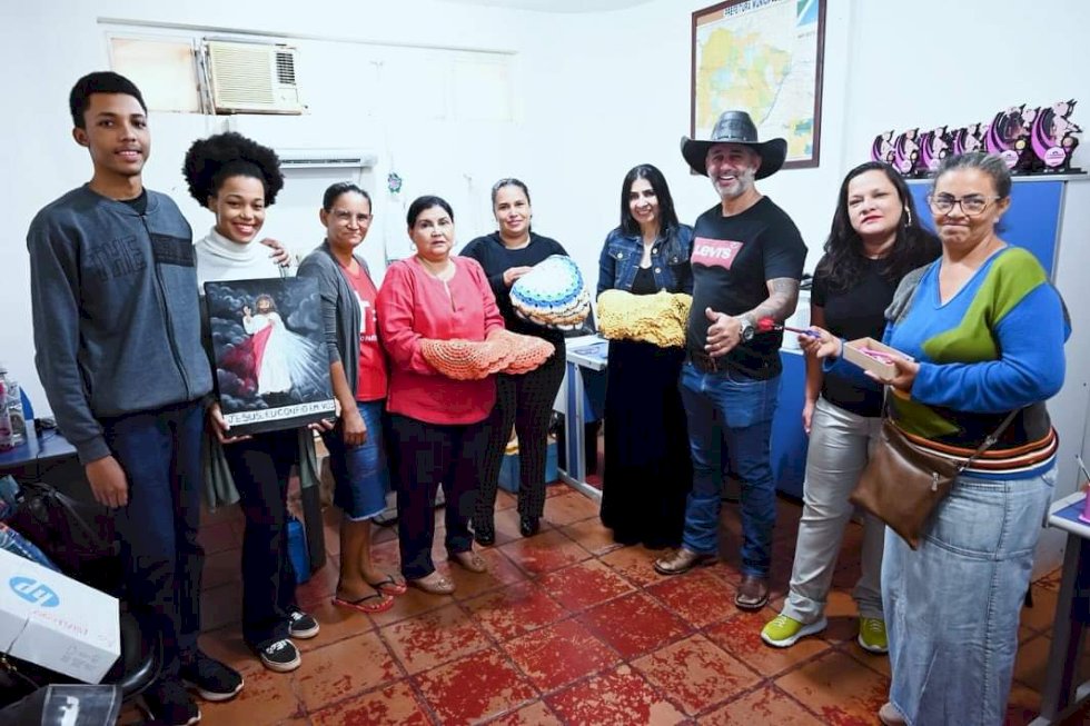 Prefeitura de Ivinhema realiza emissão de Carteira Nacional de Artesão