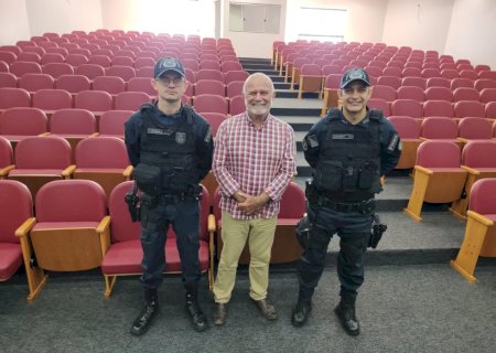 Coronel e Tenente da Polícia Militar visitam novo espaço da Câmara Municipal de Ivinhema