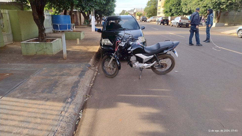Ivinhema - Acidente entre moto e carro foi registrado no bairro Guiray