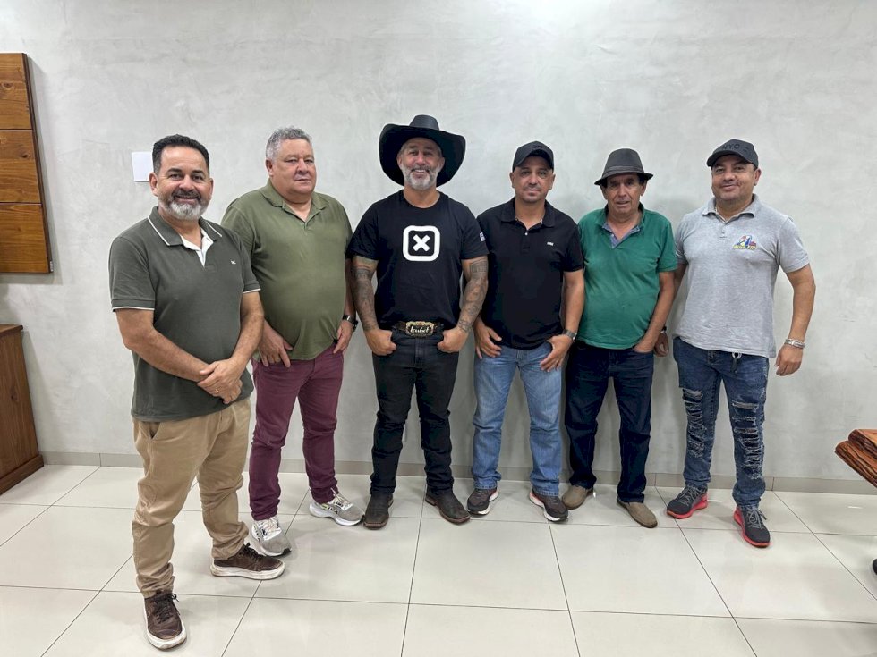 Prefeito de Ivinhema se reuni com diretoria do Azulão do Vale