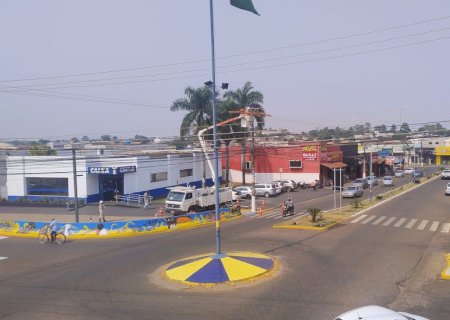 Ivinhema - Em acordo, o comércio abre suas portas no dia 20 de novembro