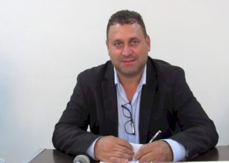Conforto e Segurança: Vereador Bira solicita bebedouro e quebra-molas em Ivinhema