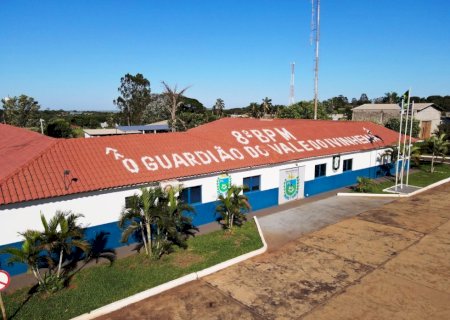 Polícia Militar Identifica e conduz para a Delegacia Autor de Dano em Vidro de Loja em Nova Andradina