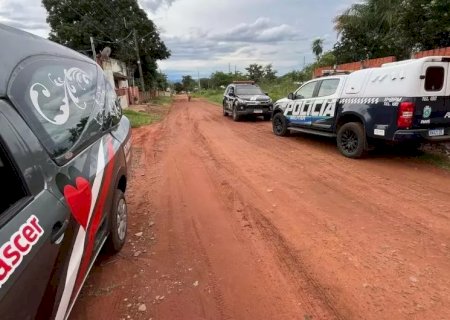 Mulher é assassinada a golpes de faca pelo ex-marido