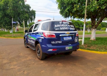 Angélica - Polícia Militar Encaminha Espingarda e Munições para Delegacia