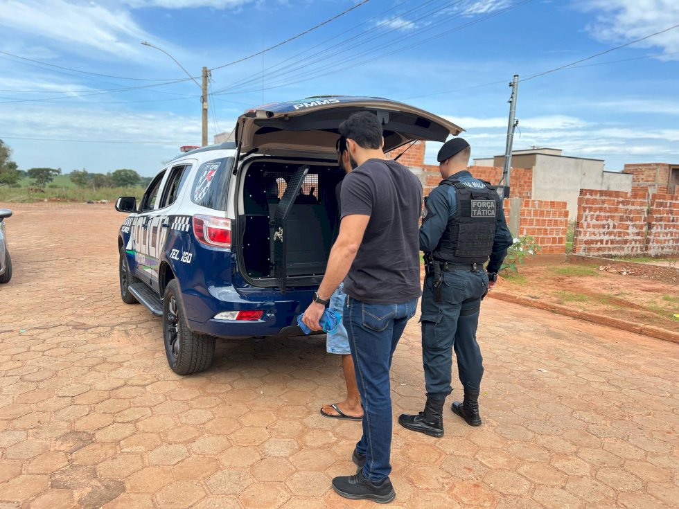 Polícias Civil e Militar prendem homem por tráfico de drogas