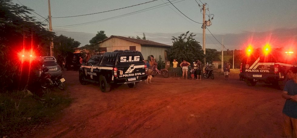 Novo Horizonte do Sul - Homem morre após atacar policiais com machado