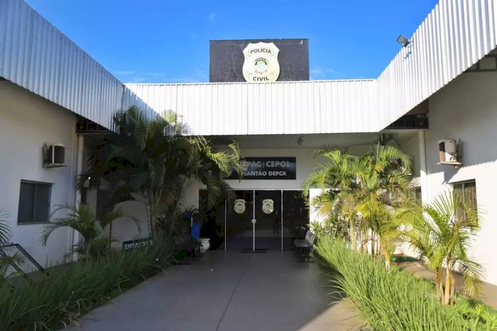 Mecânico esfaqueia filho de 17 anos após pedir R$ 5 para comprar bebida