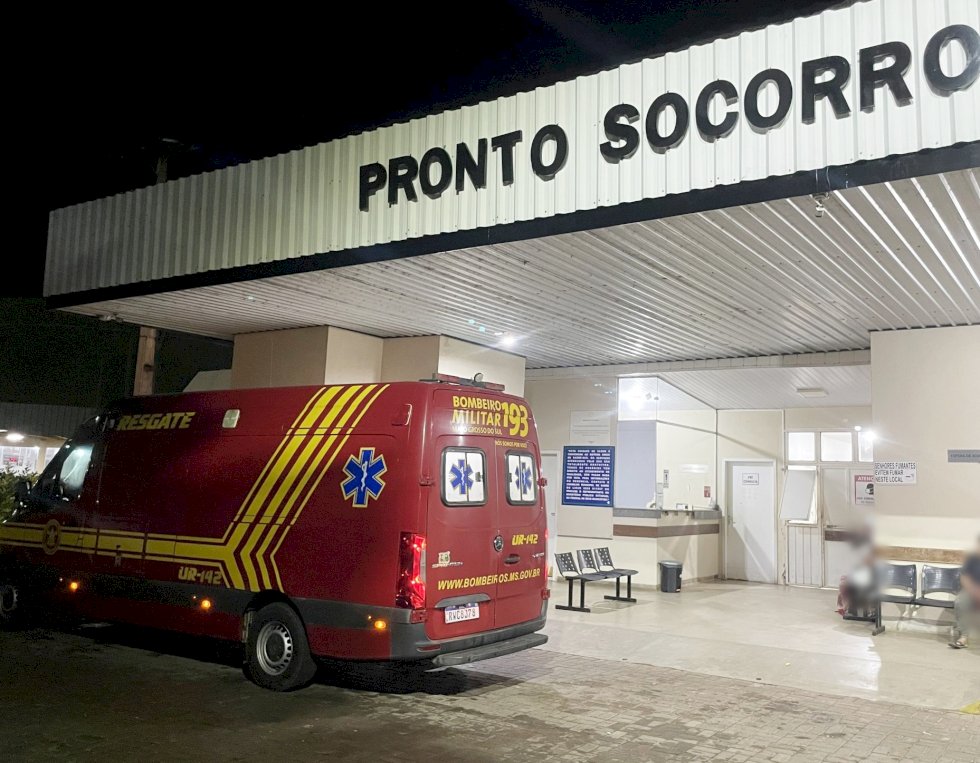 Jovem é esfaqueada pelo ex-companheiro