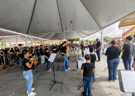 Banda municipal de Ivinhema se apresentou em Novo Horizonte do Sul