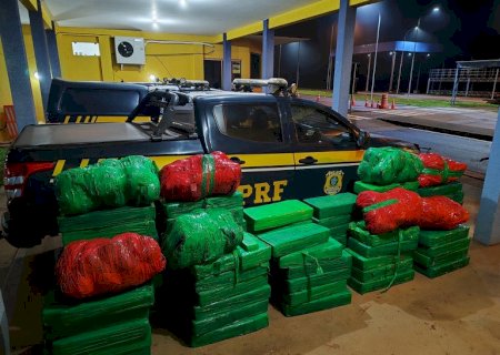 PRF apreende 1,2 tonelada de maconha e recupera caminhonete na BR-163