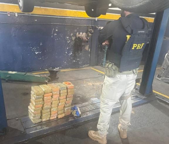 Paulista contratado por R$ 30 mil é preso com 55 quilos de cocaína