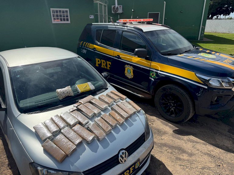 PRF apreende maconha e cocaína