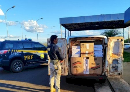 PRF apreende 25 mil maços de cigarros