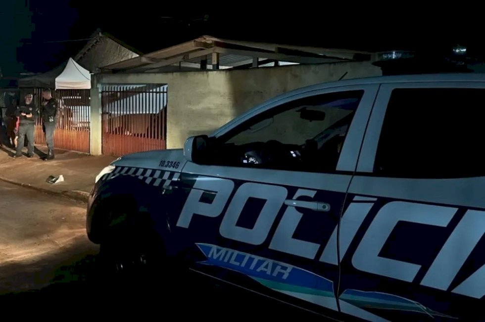 Homem atira contra companheira e depois tira a sua própria vida