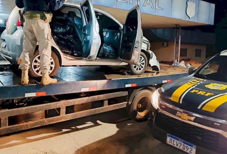 PRF apreende 377 Kg de maconha em Nova Andradina
